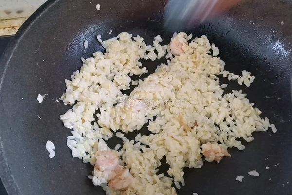 万圣节南瓜虾仁炒饭的做法图解9