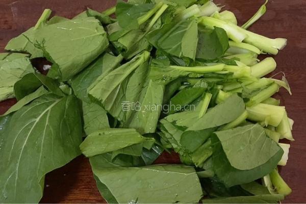 肉丸子炒小芥菜的做法图解2