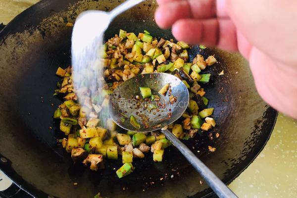 香菇羊肉臊子面的做法图解9