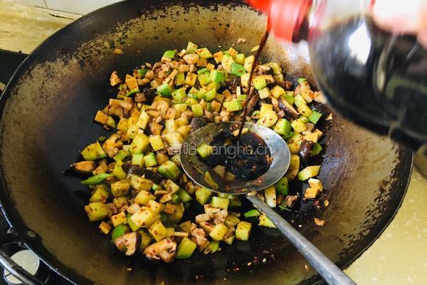 香菇羊肉臊子面的做法图解10