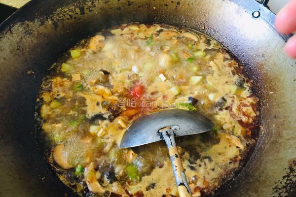 香菇羊肉臊子面的做法图解11