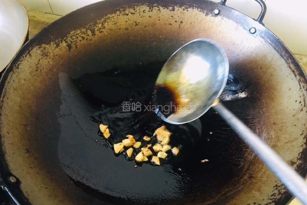 黄金蒜头淋芥兰的做法图解5
