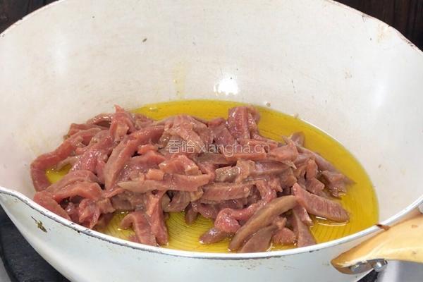 青椒洋葱炒牛肉的做法图解6