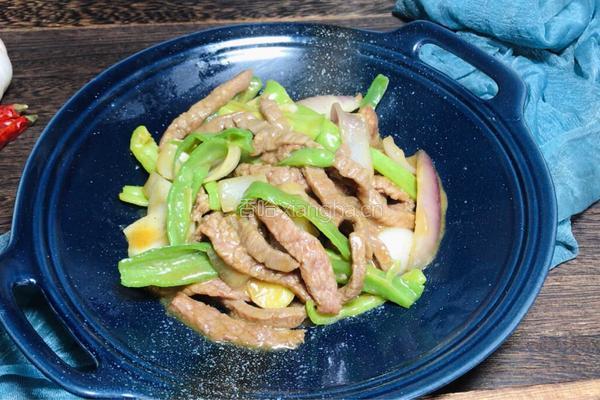 青椒洋葱炒牛肉的做法图解10