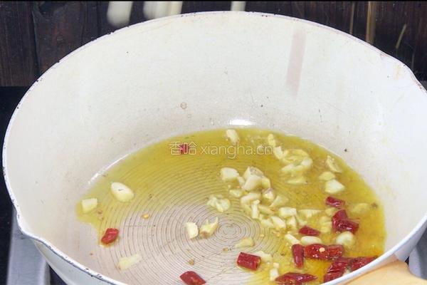 酸辣红菜苔的做法图解3