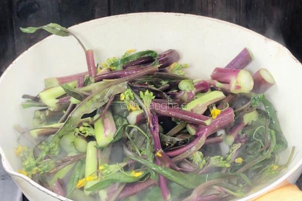 酸辣红菜苔的做法图解4