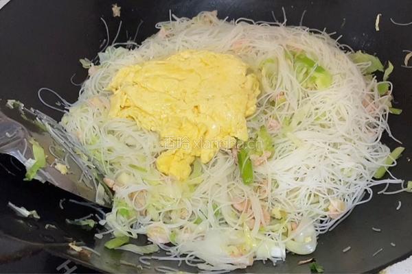 包菜鸡蛋炒粉丝的做法图解12