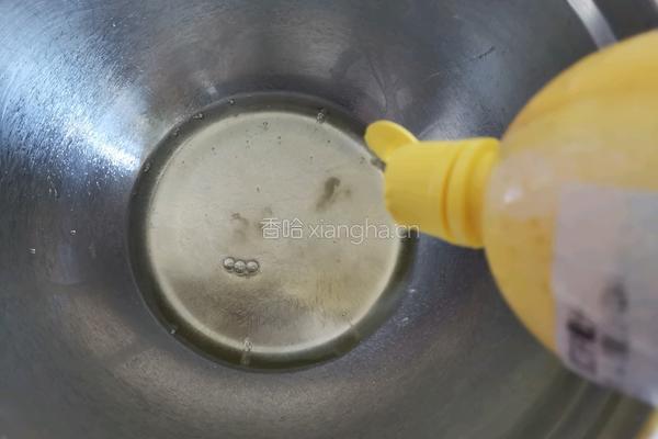 平底锅肉松蛋糕卷的做法图解5