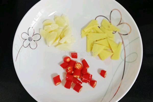 芹菜香干炒肉丝的做法图解5