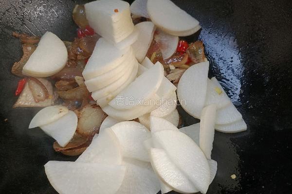 回锅肉炒白萝卜的做法图解7