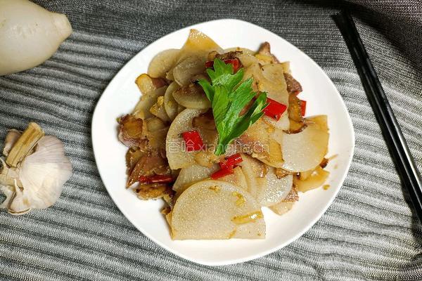 回锅肉炒白萝卜的做法图解9