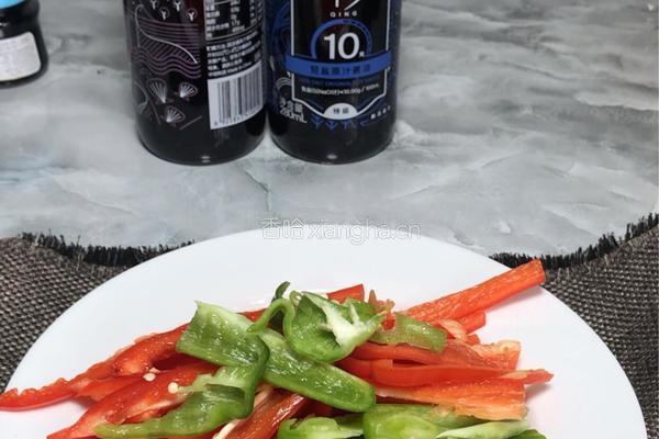 双椒炒牛肉的做法图解4