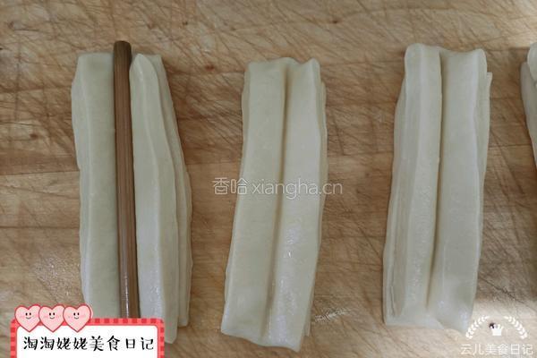 健康小油条的做法图解11