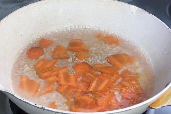 芹菜炒牛肉的做法图解5