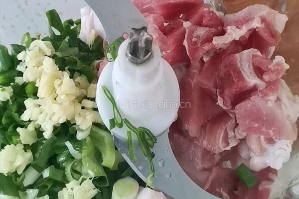 白菜翡翠饺子的做法图解5
