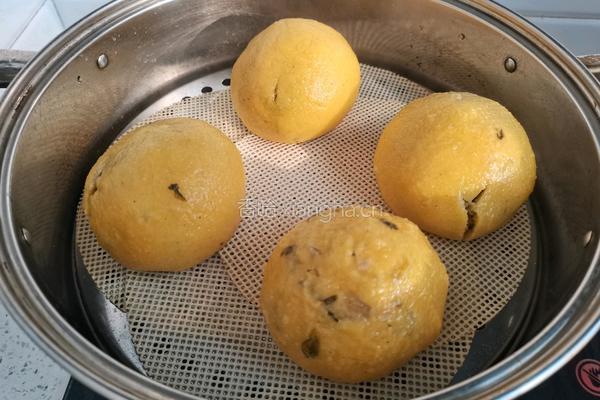笋叶油渣玉米面团子的做法图解19