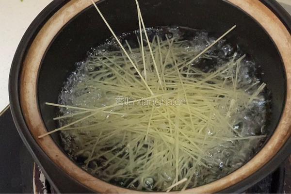 猪肝面线的做法图解2