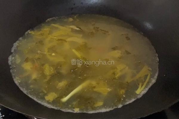 老坛酸菜面的做法图解2