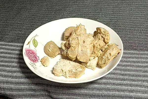 辣椒炒霉豆渣的做法图解1