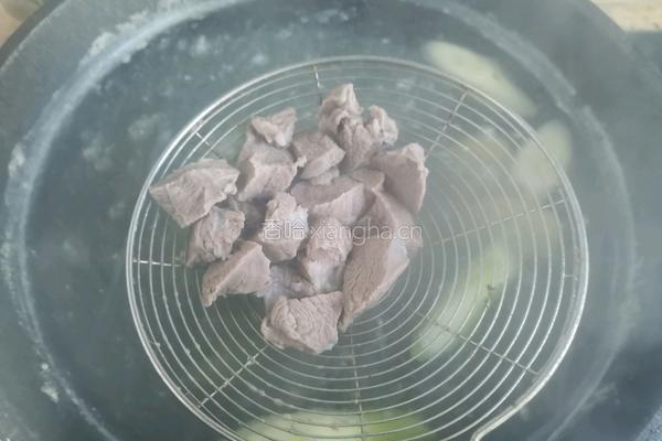 胡萝卜山药羊肉汤的做法图解6