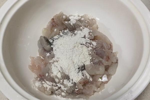 酸菜鱼的做法图解1