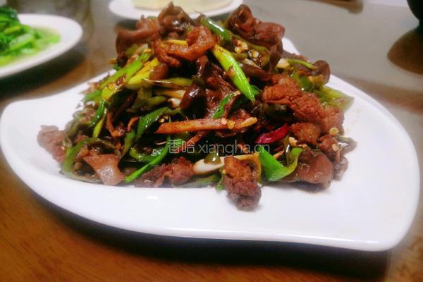 木耳辣椒炒肉的做法图解10
