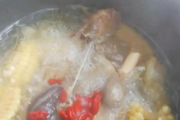 玉米段羊腿汤的做法图解5
