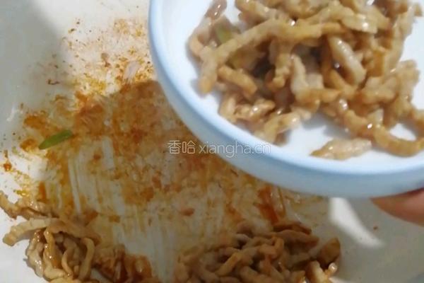 肉丝热汤面的做法图解3