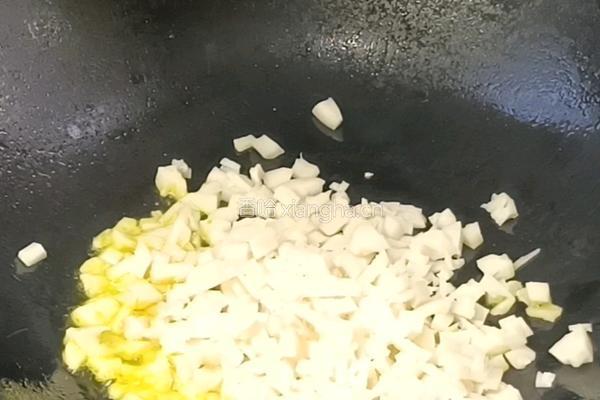 莲藕芹菜蛋炒饭的做法图解6