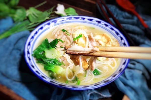 青菜鸡蛋肉丝汤面的做法图解11