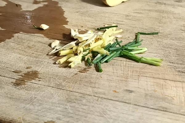 脆皮豆腐的做法图解2