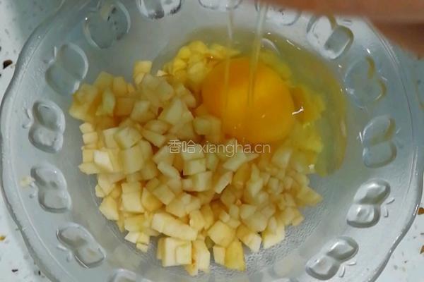 苹果鸡蛋饼的做法图解1