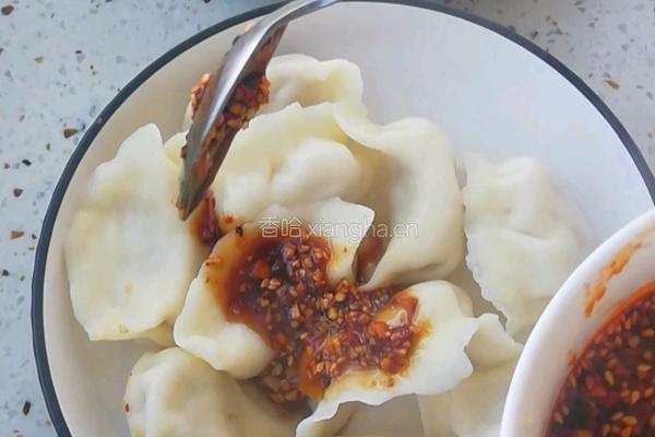 油泼饺子的做法图解3