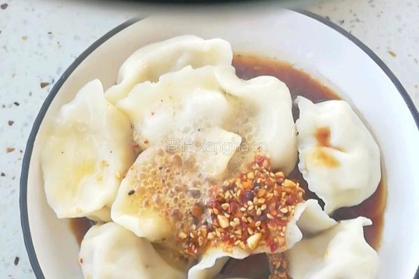 油泼饺子的做法图解4