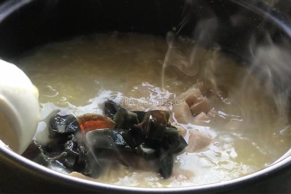 白菜冻豆腐皮蛋粥的做法图解7