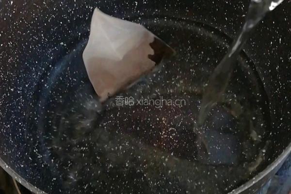 奶茶的做法图解1