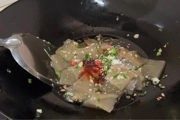 麻辣魔芋的做法图解7