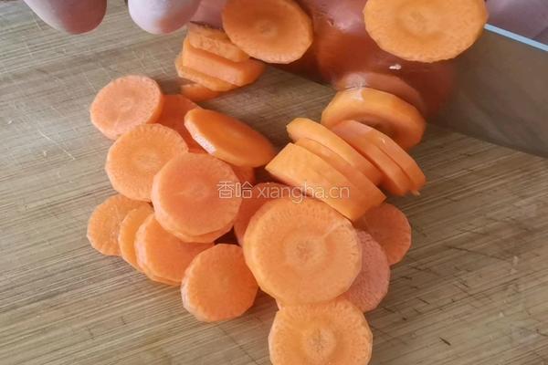 奶香胡萝卜蛋糕的做法图解2