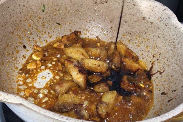茄子茭白炖肉的做法图解10