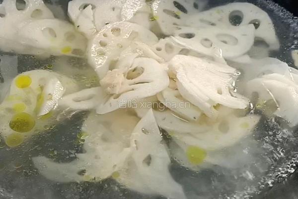 荷兰豆炒藕片的做法图解5