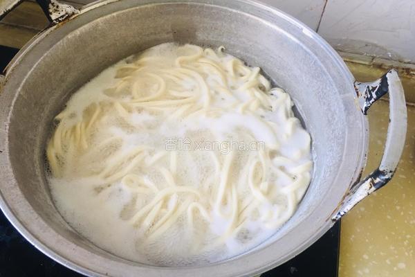 酸菜羊肉拌面的做法图解7