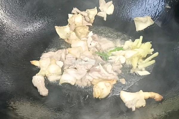 茄子茭白烧肉的做法图解6