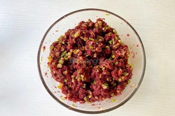 牛肉芹菜饺子的做法图解10