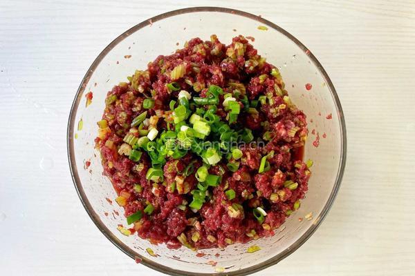 牛肉芹菜饺子的做法图解11