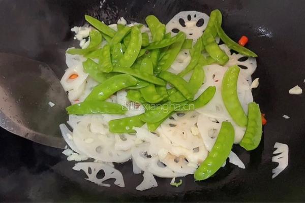 荷兰豆炒藕片的做法图解6
