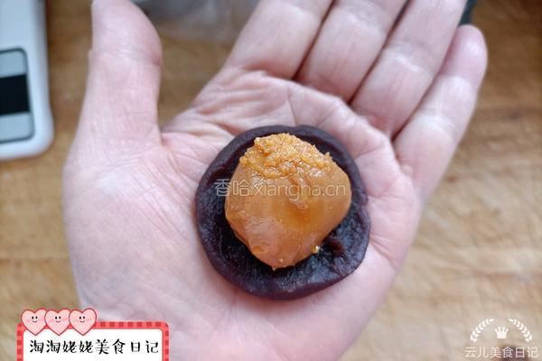 蛋黄酥的做法图解5