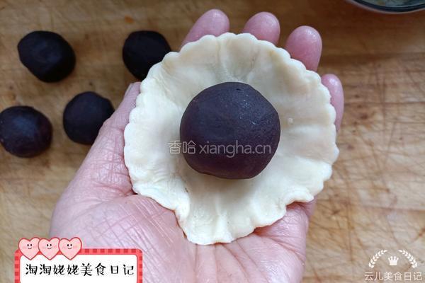 蛋黄酥的做法图解7