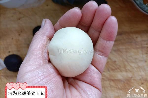 蛋黄酥的做法图解8