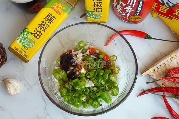 凉拌金针菇的做法图解5