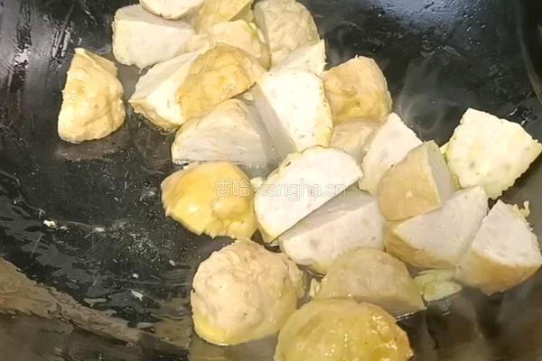 白菜炖肉圆子的做法图解5